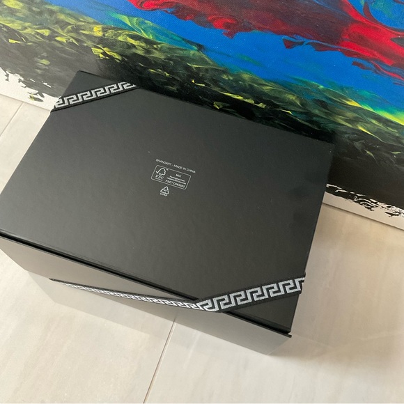 VERSACE Medusa Renaissance Slippers Size L - Picture 6 of 9